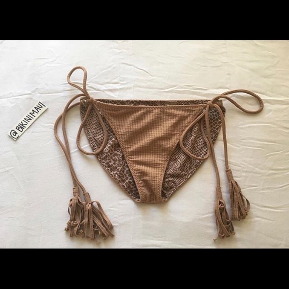 ACACIA Seville bottoms